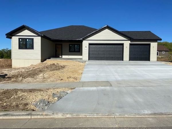 321 Roosevelt Street, Baraboo, WI 53913