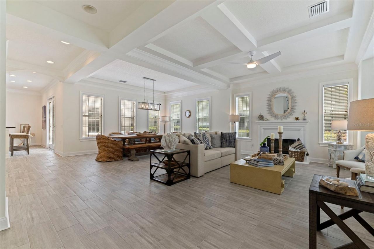 125 Commonwealth Court N, Saint Petersburg, FL 33716 Photo