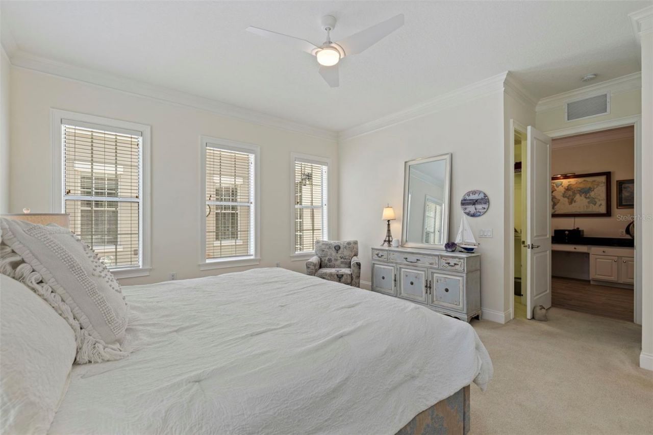 125 Commonwealth Court N, Saint Petersburg, FL 33716 Photo