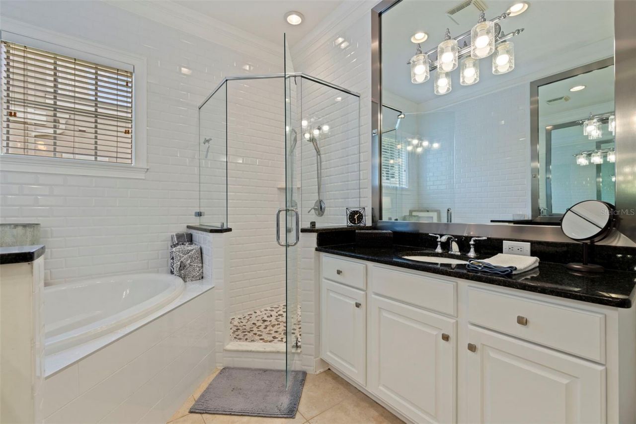 125 Commonwealth Court N, Saint Petersburg, FL 33716 Photo