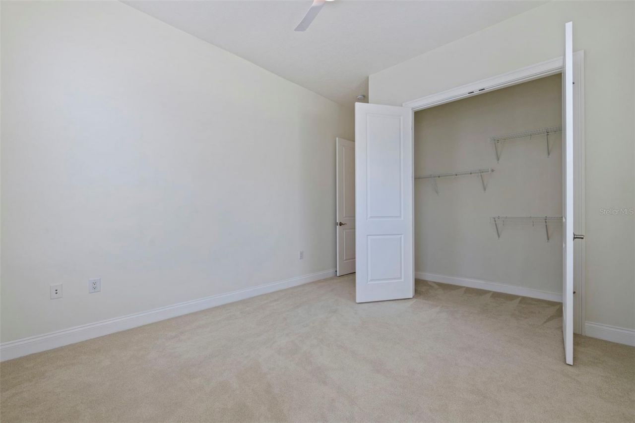 125 Commonwealth Court N, Saint Petersburg, FL 33716 Photo