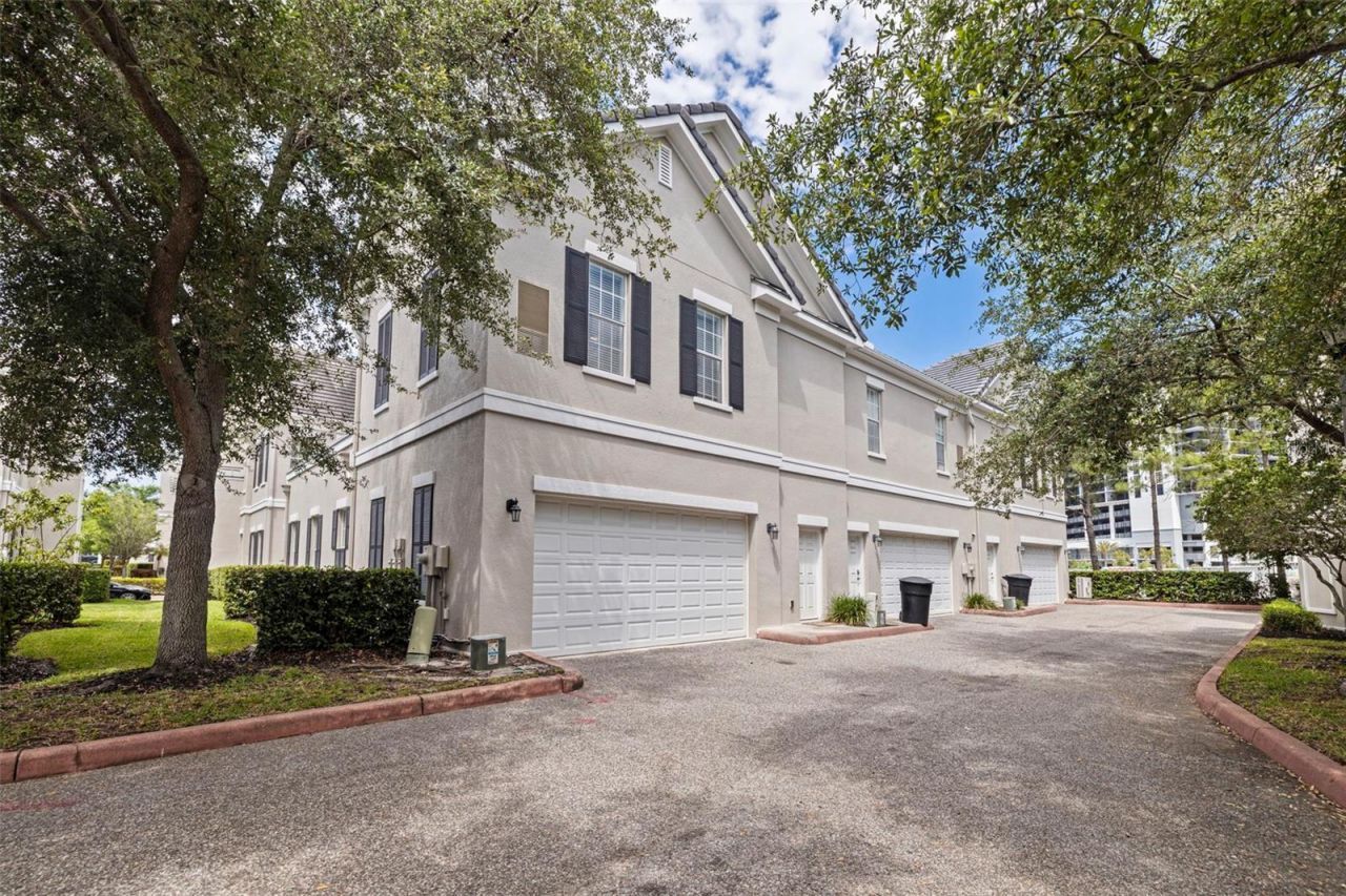 125 Commonwealth Court N, Saint Petersburg, FL 33716 Photo
