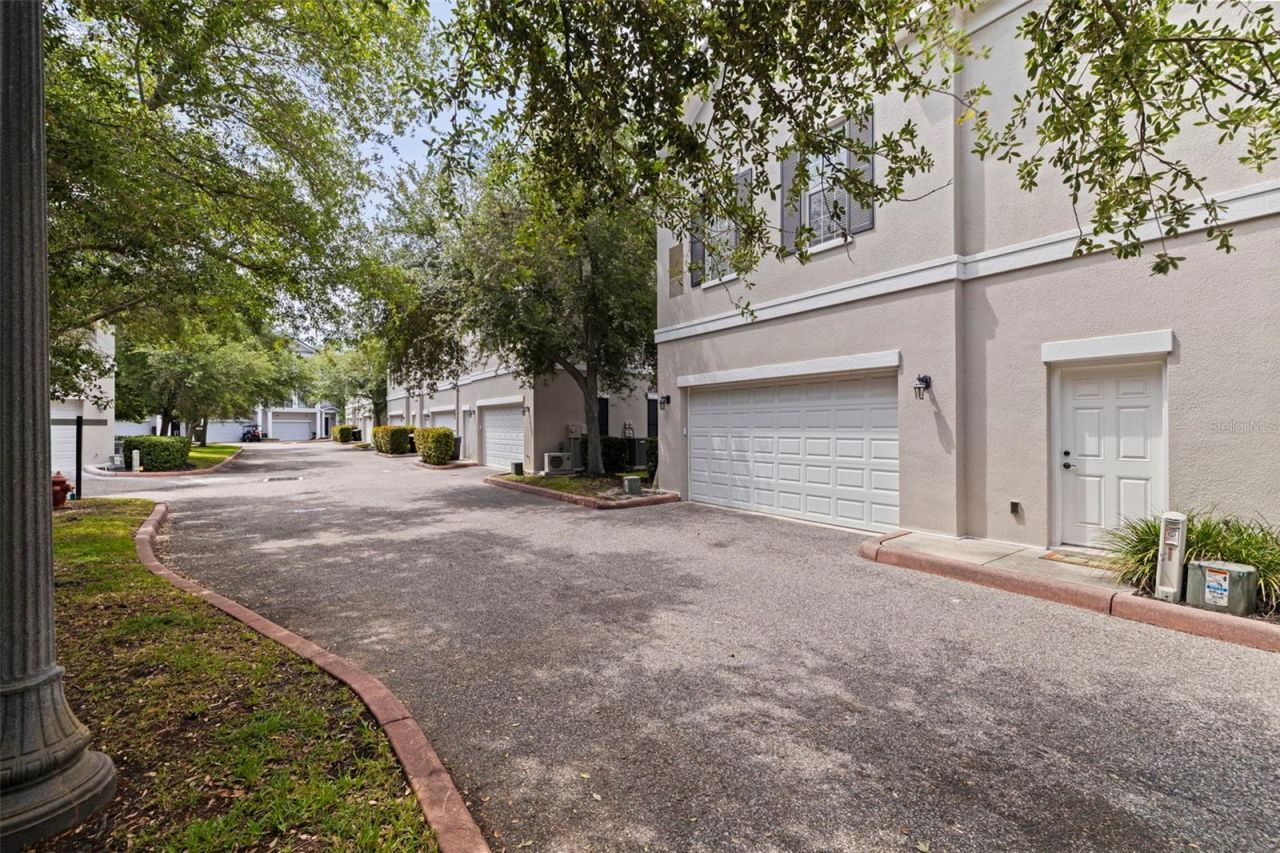 125 Commonwealth Court N, Saint Petersburg, FL 33716 Photo