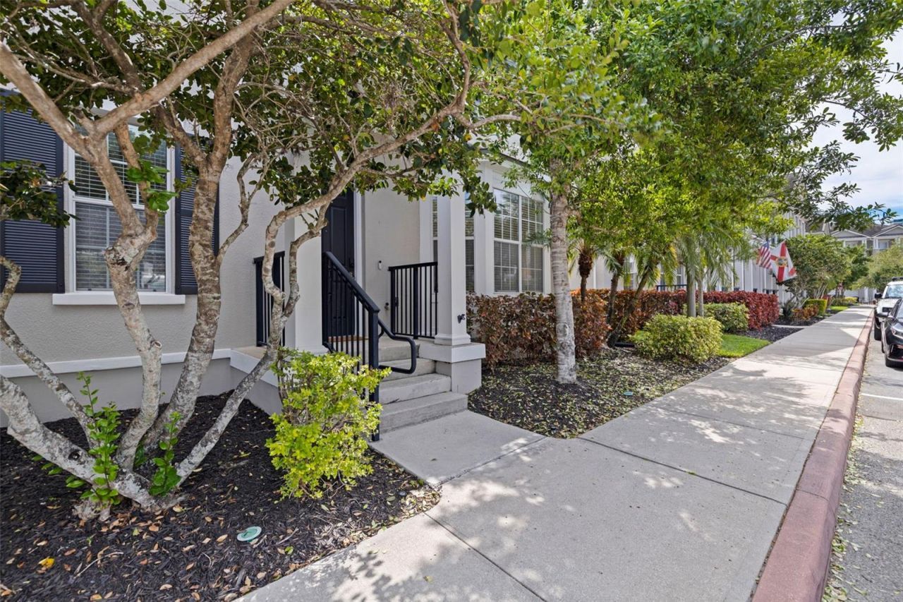 125 Commonwealth Court N, Saint Petersburg, FL 33716 Photo