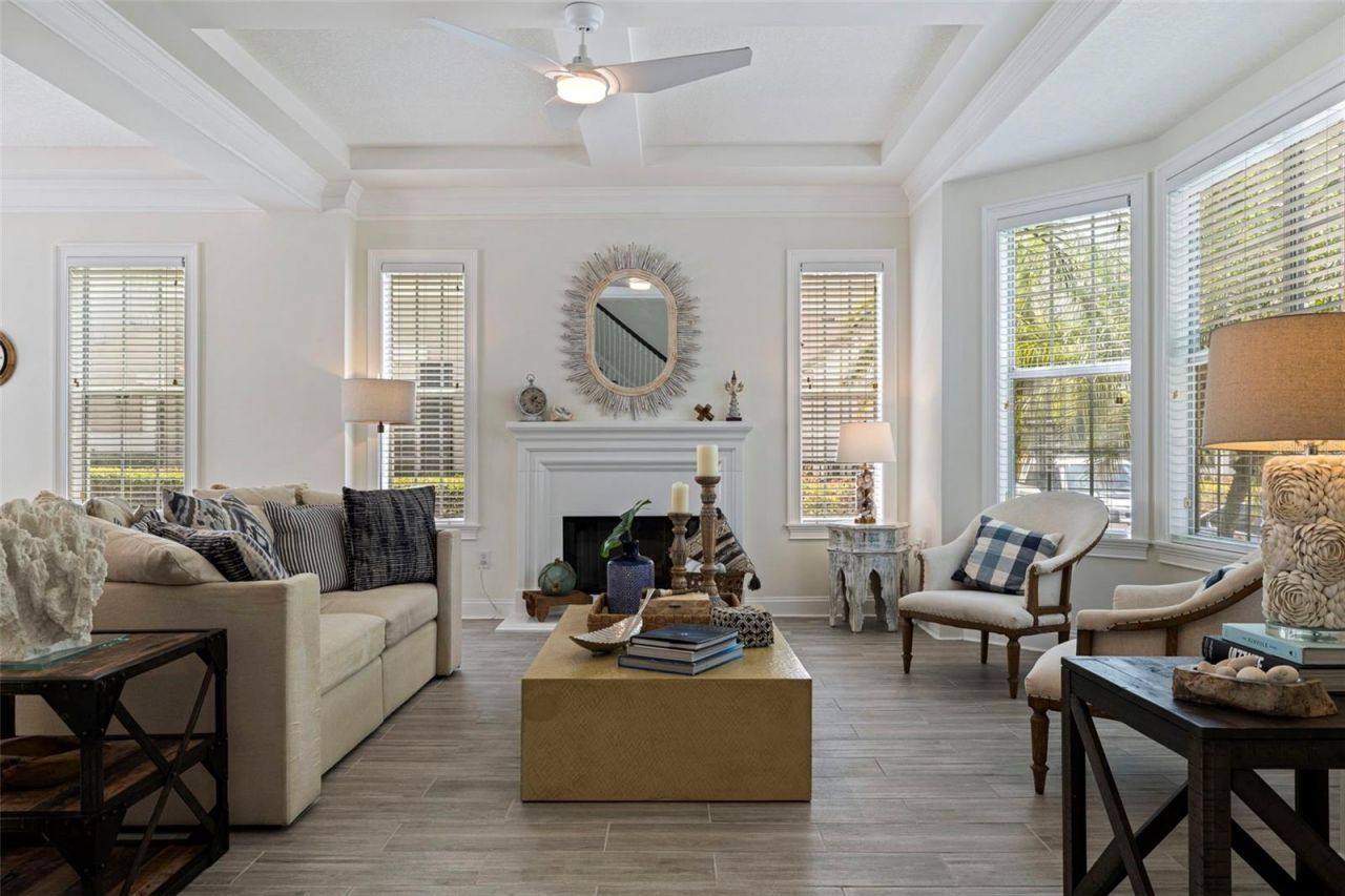 125 Commonwealth Court N, Saint Petersburg, FL 33716 Photo
