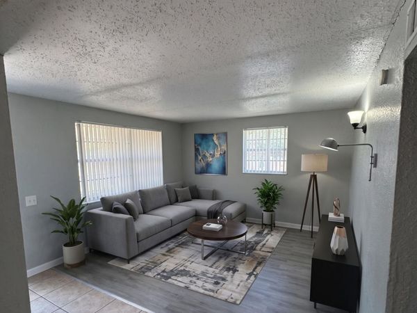 5141 Shenandoah Avenue, Unit 102, Jacksonville, FL 32254