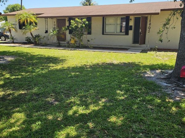 1002 Mcintosh Street, West Palm Beach, FL 33405