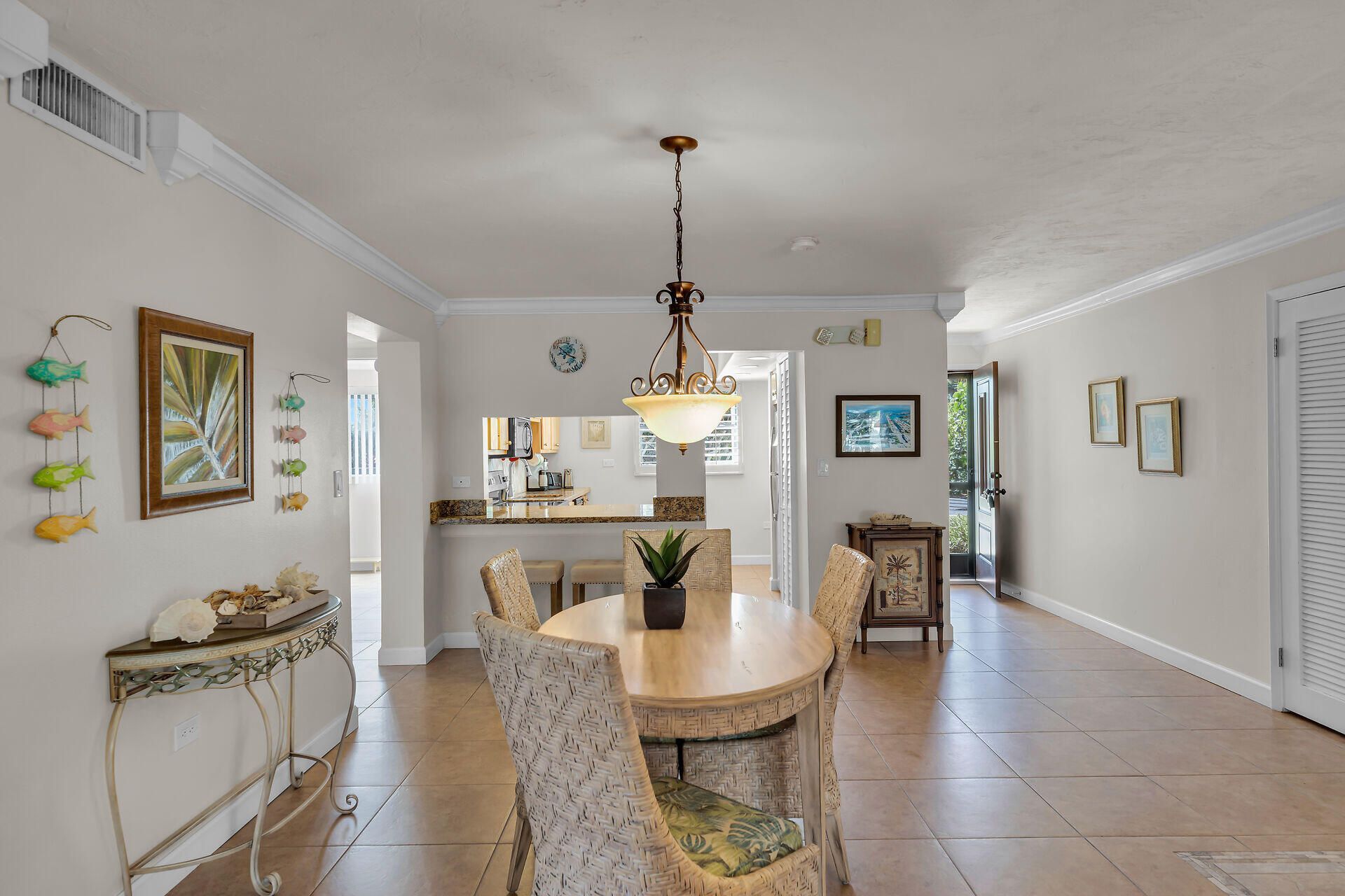 601 W Ocean Dr Drive, Unit 203a, Key Colony Beach, FL 33051 Photo