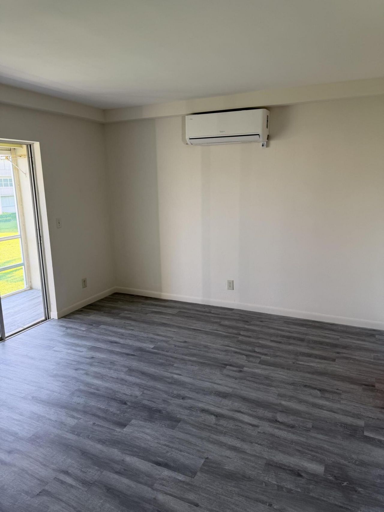 370 E Horizons, Unit 203, Boynton Beach, FL 33435 Photo