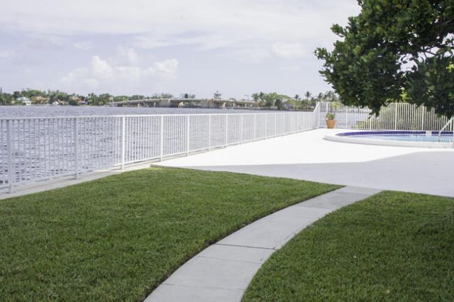 301 Croton Avenue, Unit 405, Lantana, FL 33462 Photo