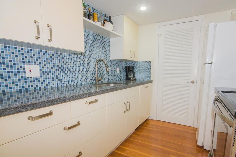 301 Croton Avenue, Unit 405, Lantana, FL 33462 Photo