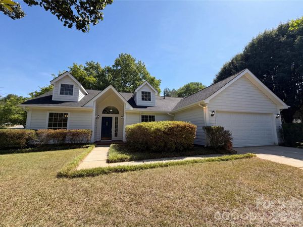 10530 Southern Oak Court , Charlotte, NC 28214