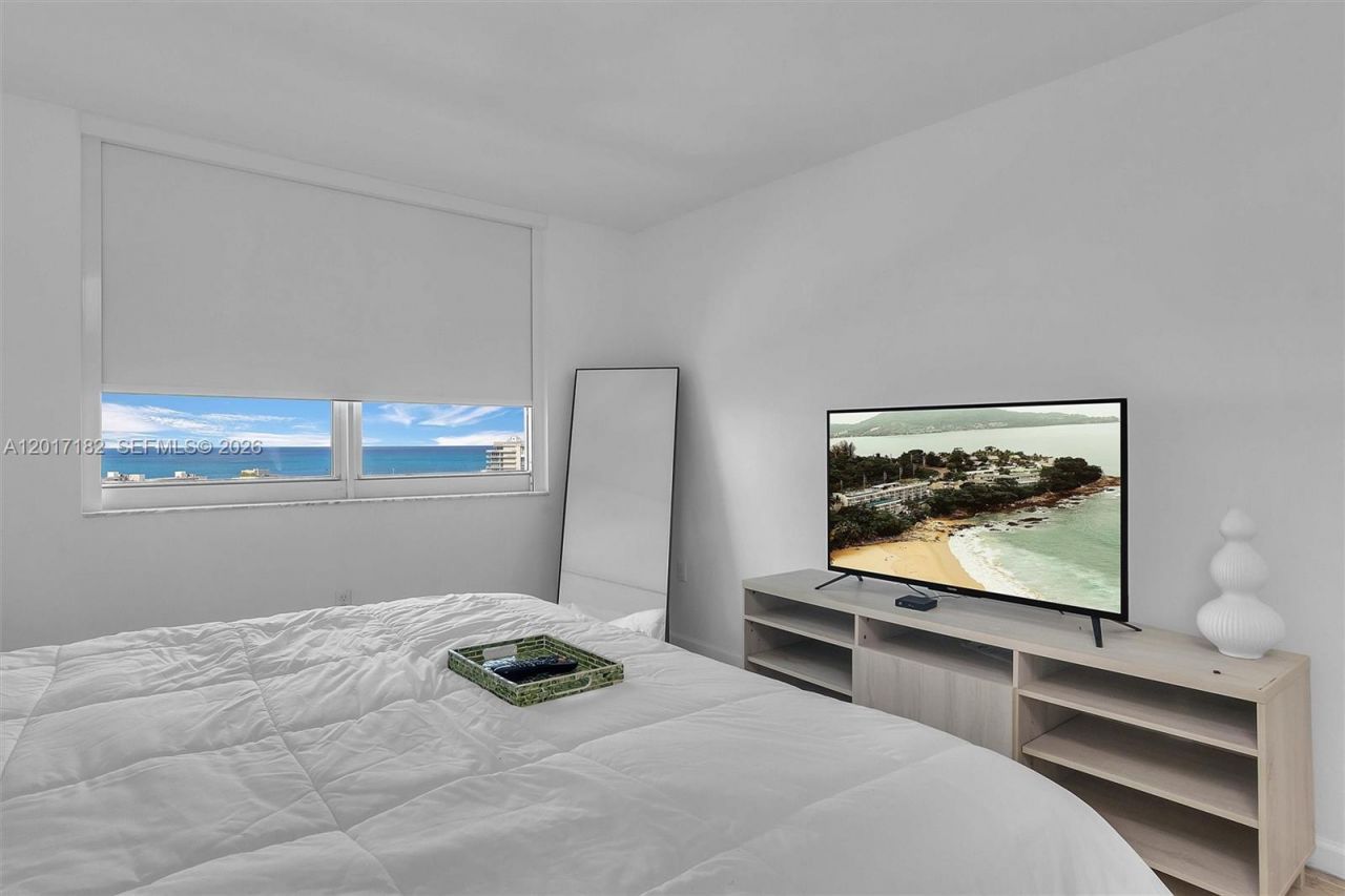 90 Alton Rd , Unit 2303, Miami Beach, FL 33139 Photo