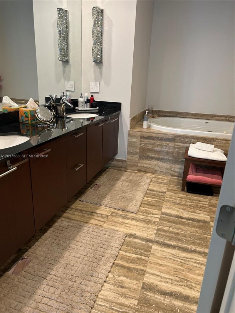 15811 Collins Ave , Unit 2102, Sunny Isles Beach, FL 33160 Photo