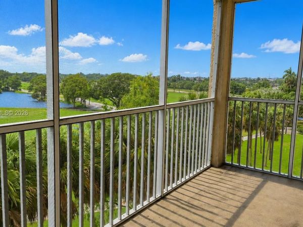 250 Jacaranda Dr , Unit 608, Plantation, FL 33324