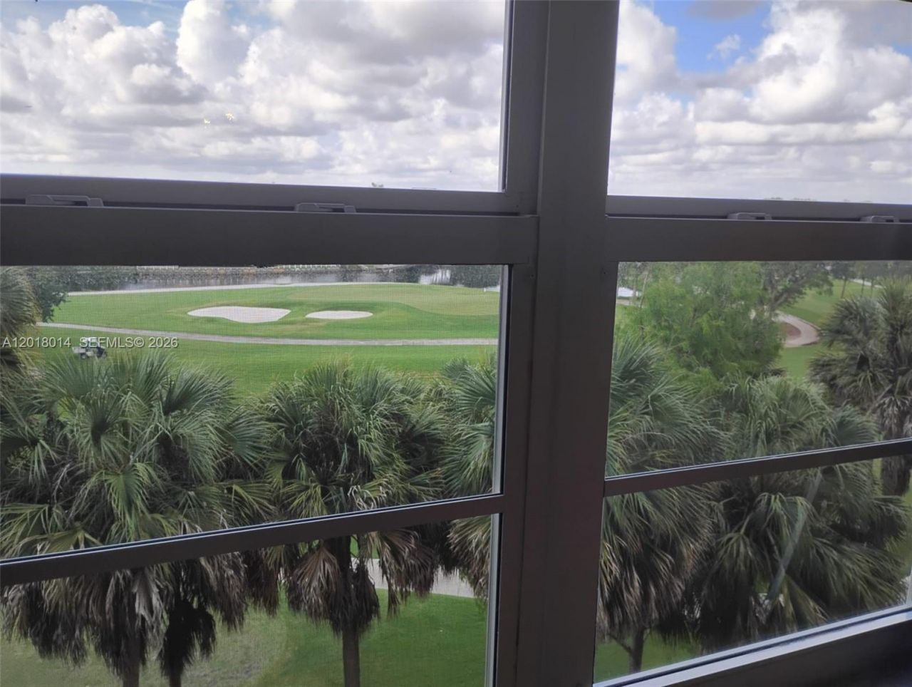 250 Jacaranda Dr , Unit 608, Plantation, FL 33324 Photo