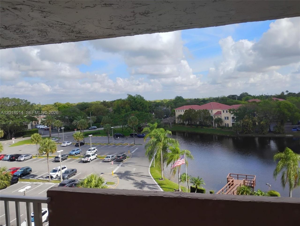 250 Jacaranda Dr , Unit 608, Plantation, FL 33324 Photo