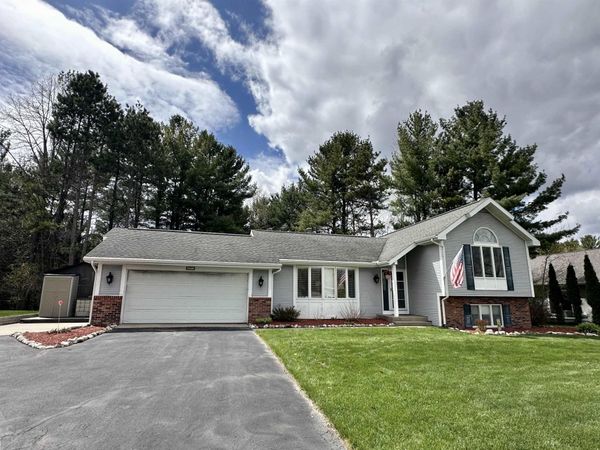 3601 Southridge Court, Traverse City, MI 49684