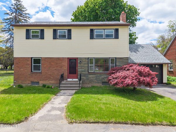 35 Albion Street, Schenectady, NY 12302