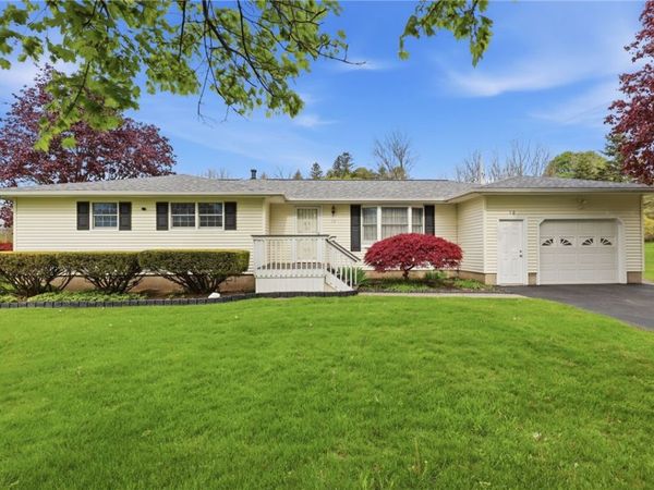 10 Fox Chapel Road , Pittsford, NY 14534