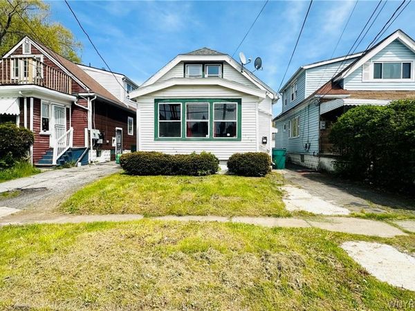 129 Clarence Avenue , Buffalo, NY 14215