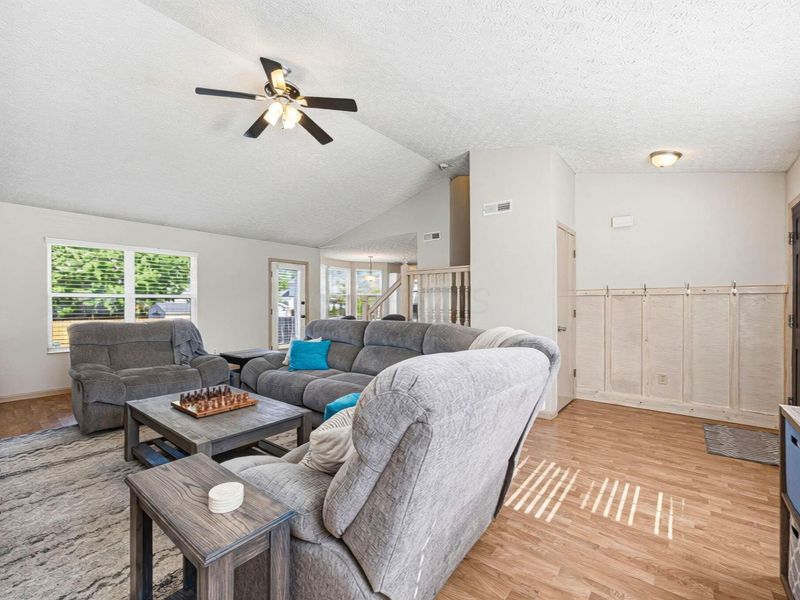 2197 Brookbank Drive, Grove City, OH 43123 Photo 4