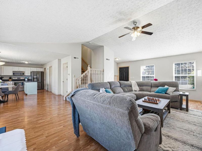 2197 Brookbank Drive, Grove City, OH 43123 Photo 8