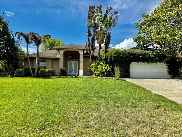 711 Sawyer ST , LEHIGH ACRES, FL 33974