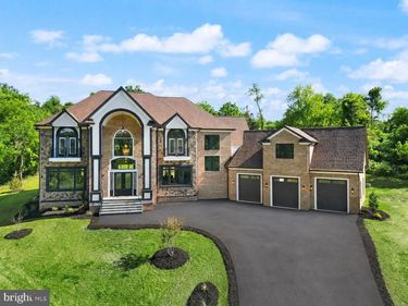 40925 ALYSHEBA DRIVE , LEESBURG, VA 20176