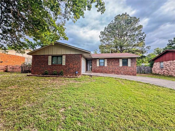 313 Dogwood Drive , Tahlequah, OK 74464