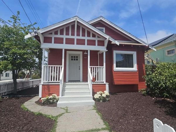 1068 66Th St, Oakland, CA 94608