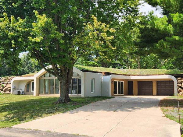 3486 Whytecliff Way, Sun Prairie, WI 53590