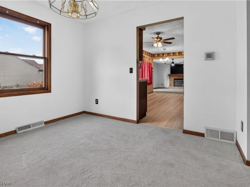 438 Hampton Drive, Elyria, OH 44035 Photo 12