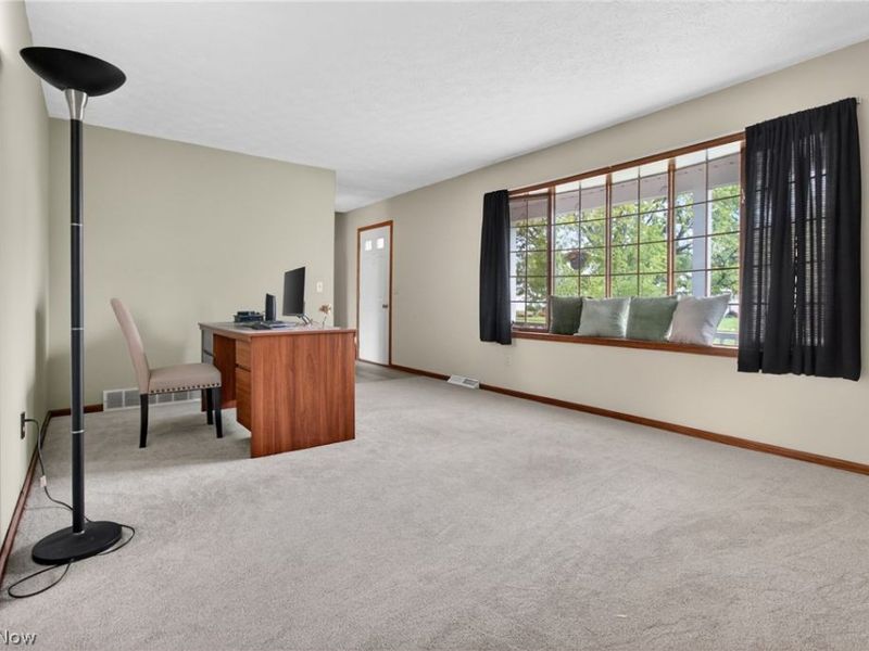 438 Hampton Drive, Elyria, OH 44035 Photo 13