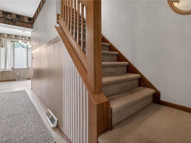 438 Hampton Drive , Elyria, OH 44035 Photo 15