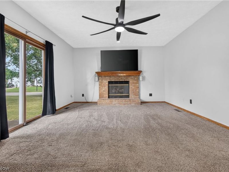 438 Hampton Drive, Elyria, OH 44035 Photo 22