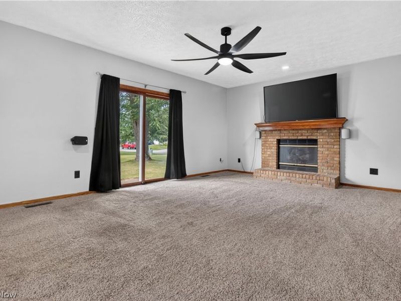 438 Hampton Drive, Elyria, OH 44035 Photo 23
