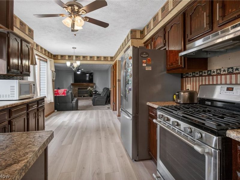 438 Hampton Drive , Elyria, OH 44035 Photo 24