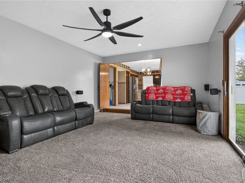 438 Hampton Drive , Elyria, OH 44035 Photo 27