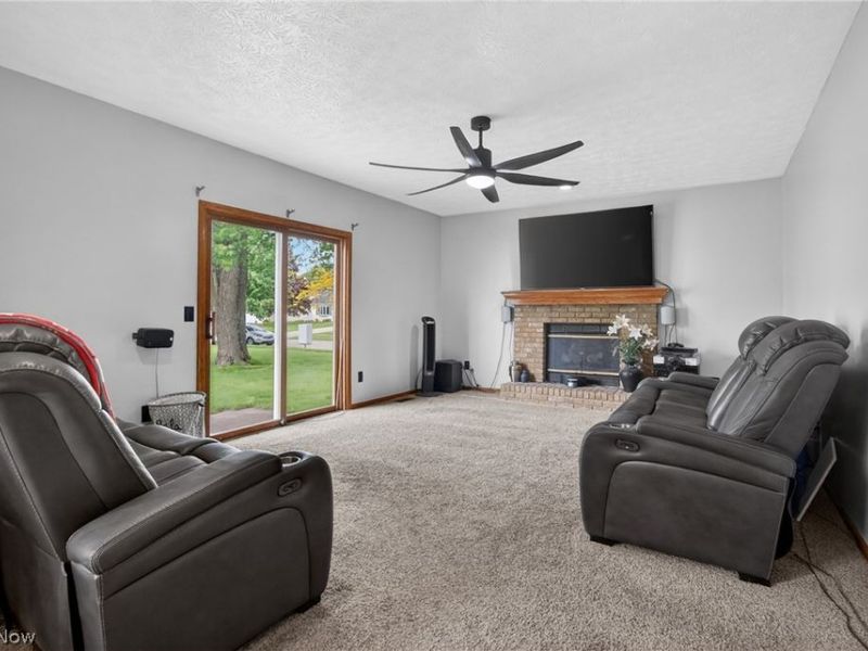 438 Hampton Drive , Elyria, OH 44035 Photo 28