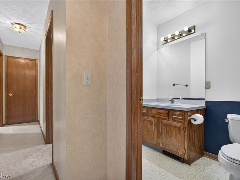 438 Hampton Drive, Elyria, OH 44035 Photo 29