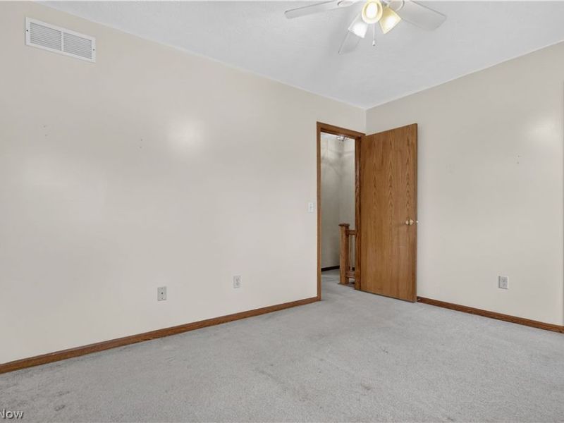 438 Hampton Drive, Elyria, OH 44035 Photo 33