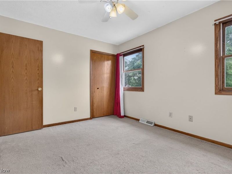 438 Hampton Drive, Elyria, OH 44035 Photo 34