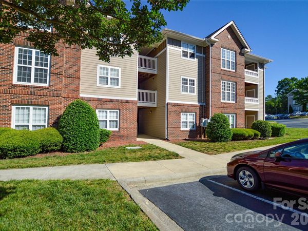 9810 Campus Walk Lane, Unit F, Charlotte, NC 28262