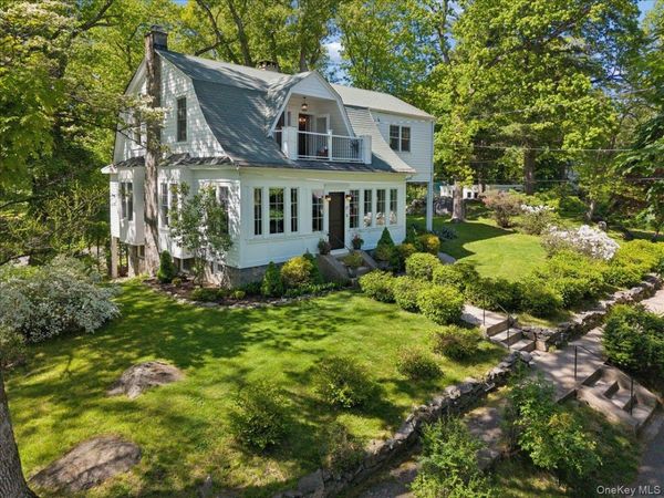 27 Dorchester Avenue, Hastings-on-Hudson, NY 10706