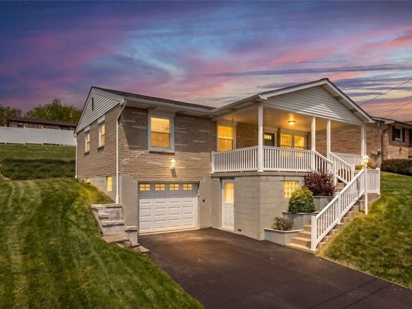 17 Martha Avenue , Jeannette, PA 15644