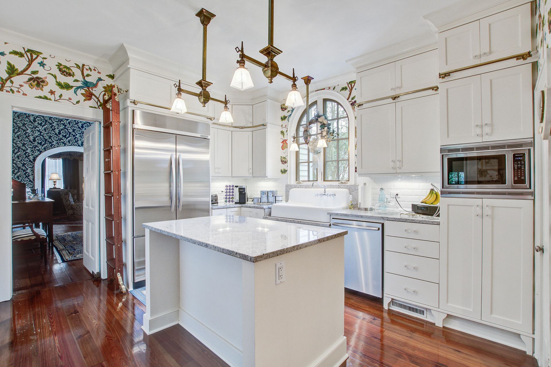 219 Rigby Street Photo 13