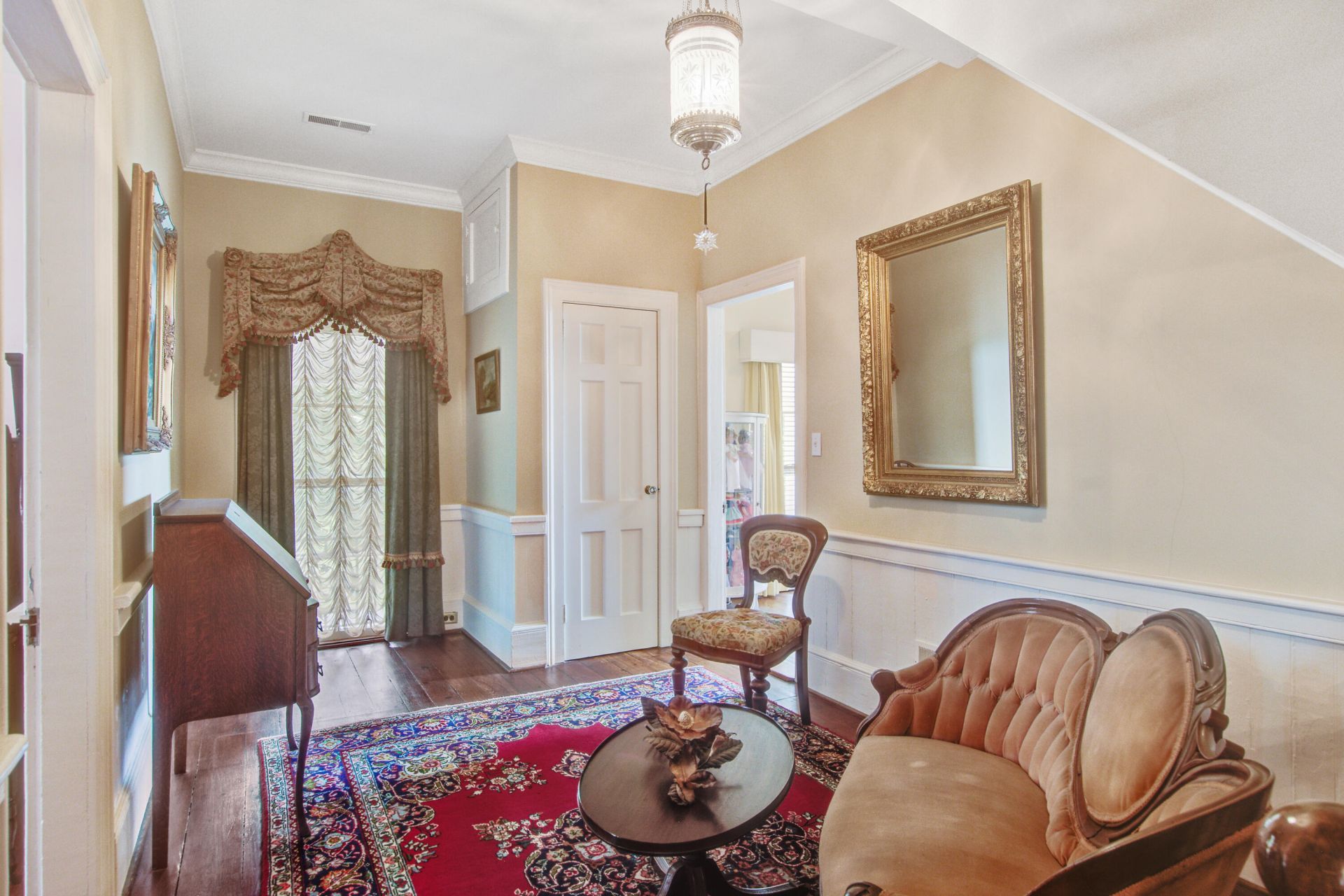 219 Rigby Street Photo 24
