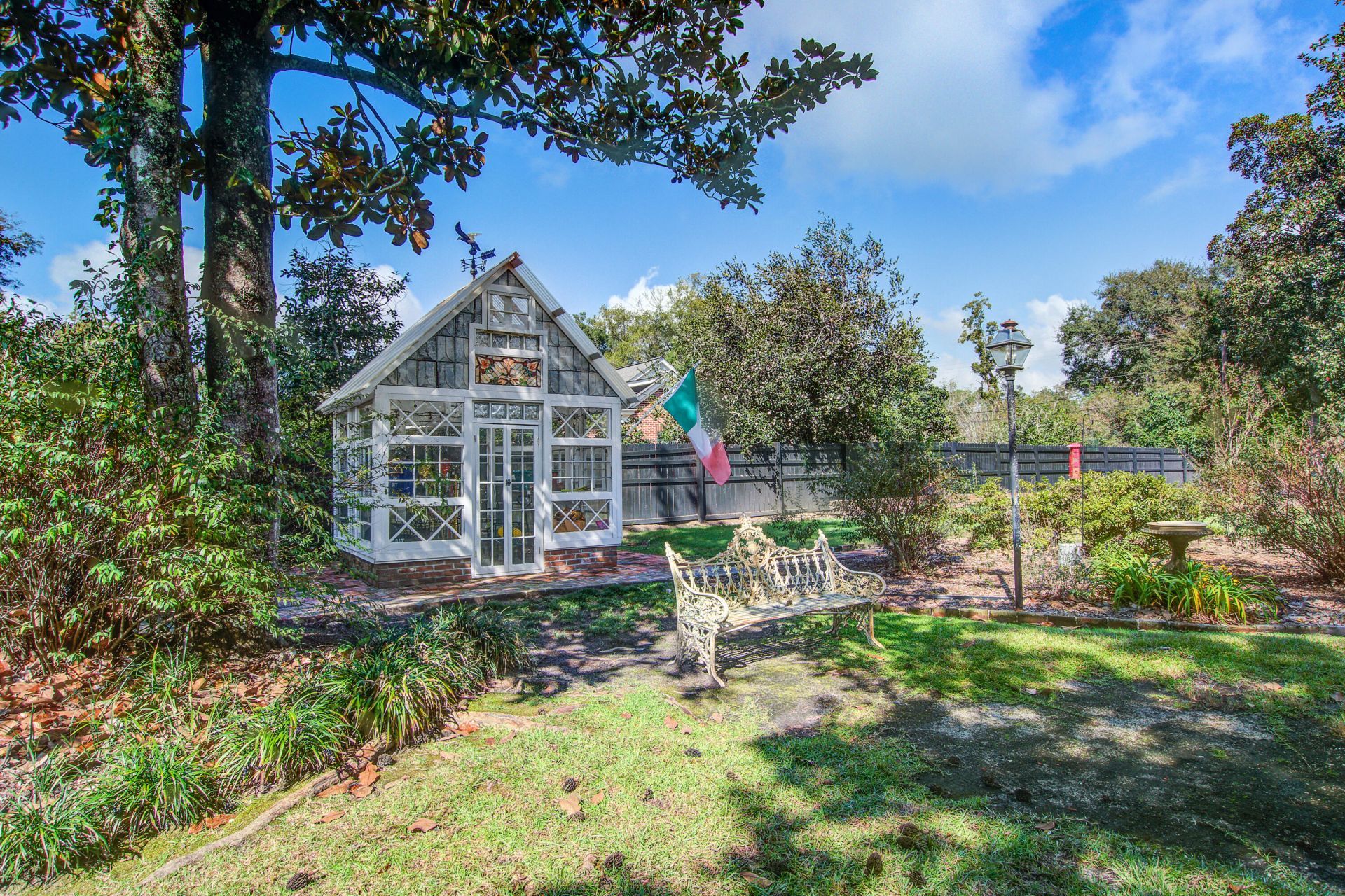219 Rigby Street Photo 32