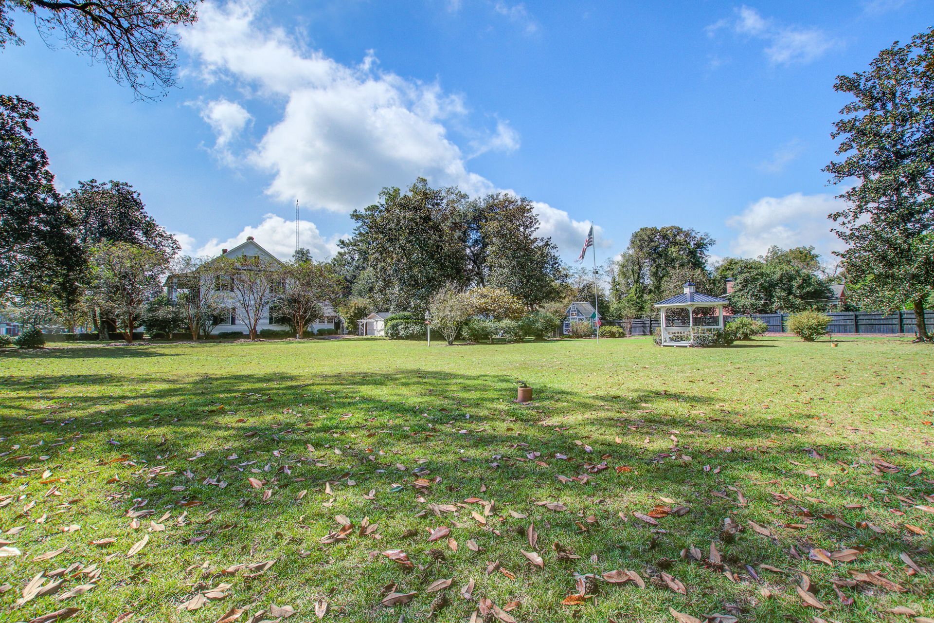 219 Rigby Street Photo 35